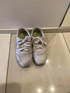 New Balance ホワイト スニーカー　23.5