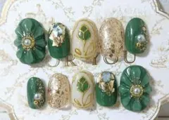 ネイルチップ チューリップ ぷっくりお花❁⃘ グリーン