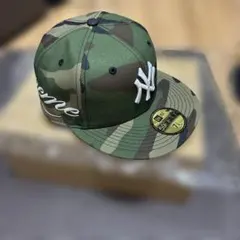 Supreme キャップ New York Yankees New Era カモ - メルカリ
