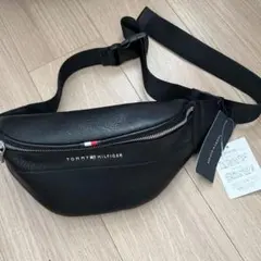 【極美品】トミーヒルフィガー レザー ボディバッグ ウエストポーチ 肩掛け 軽量