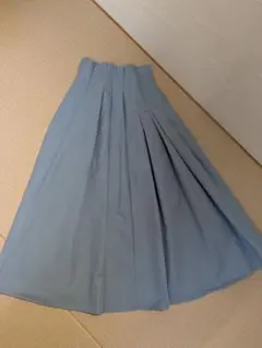 ミラオーウェン　ランダムタックハイウェストフレアスカート　ブルー