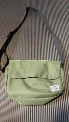 Item thumbnail for item 3b3ca030-7731-41a1-ae42-f5044d0050eb