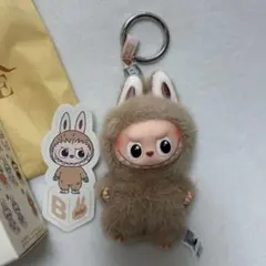 ラブブ イニシャル B ぬいぐるみペンダント