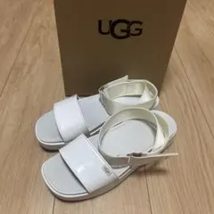 UGG W LENNOX ホワイト サンダル 7.5のサムネイル