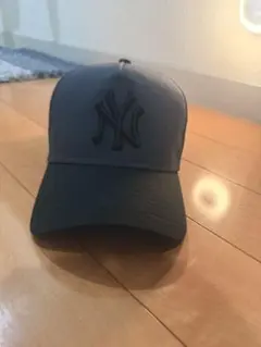 【海外限定】 ヤンキース 9FORTY グラファイト&ブラック キャップ