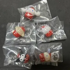 サンリオキャラクターズ いちごめじるしアクセサリー　セミコンプ