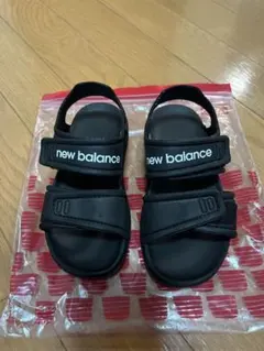 New Balance サンダル ブラック17cmのサムネイル