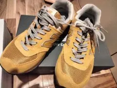 New Balance 574 スニーカー イエローのサムネイル