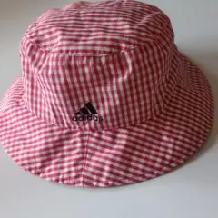adidas 赤・白チェック バケットハット