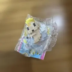 たまごっち くりてん ドットフィギュアチャームです。