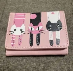 신품・ 미사용 品 猫柄 三つ折り財布 ピンク