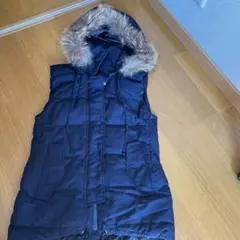 PLSTのダウンベスト