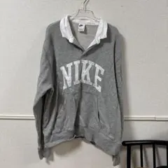 NIKE グレー フード付きトレーナー