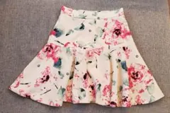 【And Couture】水彩花柄　フレアミニ丈スカートのサムネイル