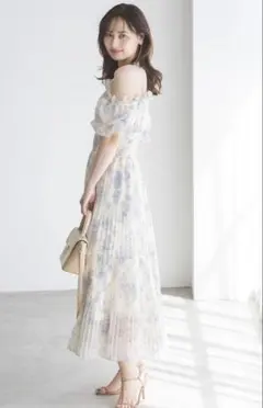 snidel フラワーオフショルワンピース　スナイデル新品タグ付き