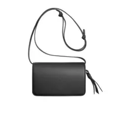 ブラック クロスボディバッグ