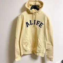 美品　Alife カレッジロゴ　刺繍　フーディ　スウェット　パーカー　エーライフのサムネイル