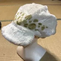 ワンピース　トラファルガー.ロー　ファー素材 ホワイトキャップ ドット模様