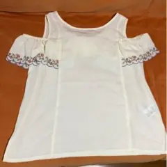 ☆earth music &ecology刺繍ノースリーブプルオーバーアイボリー