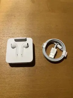 Apple EarPods & Lightningケーブル 【未使用】