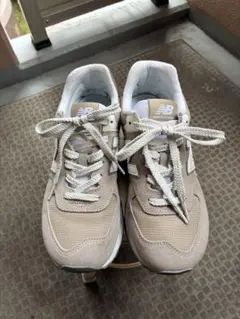 New Balance U574 ESCスニーカー 27.0cm ライトベージュ - メルカリ