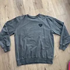 グレー ハート刺繍 長袖スウェット