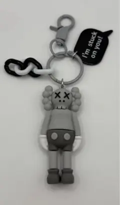 kaws★カウズ★キーホルダー★COMPANION★グレーとブラウン KAWS 'TOKYO FIRST' COMPANION KEYCHAIN (FLAYED) — STANDARD X FUTURE