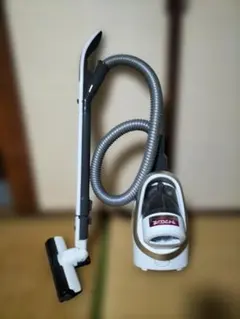 TOSHIBA キャニスター掃除機 本体 ピンク - メルカリ