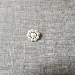 パール装飾 フラワーデザイン ピンブローチ