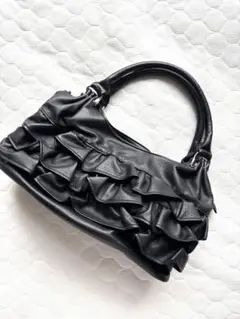 フリルデザイン 黒 ハンドバッグ