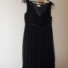 M 結婚式　ドレス　黒　ブラック　ワンピース