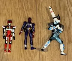 仮面ライダー電王ライナーフォーム、仮面ライダー響鬼、フォーゼコズミック3体セットのサムネイル
