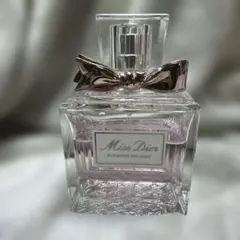 ミスディオール ブルーミングブーケ 100ml、トラベルアトマイザーセット