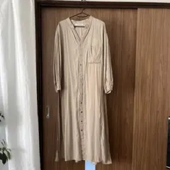 RADIATE シャツワンピース　ベージュ　スリット有