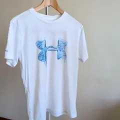 Under Armour ホワイト Tシャツのサムネイル