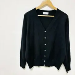 3L大きいサイズ　Vネックニットカーディガン　黒ブラック　シンプル　ビッグ