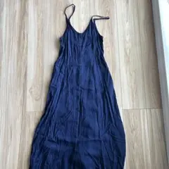 UNIQLO キャミソールフレアワンピース