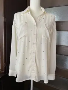 ingni ビジュー付き長袖ブラウス　訳あり