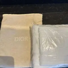 [新品]Dior ホワイトタオルセット　麻の巾着ポーチ付き