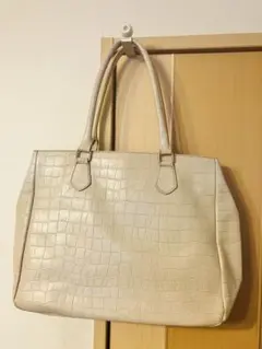 フルラ FURLA トートバッグ腕掛け レザー クリームベージュクロコ型 