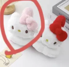 【新品未使用】ハローキティ　耳当て　サンリオ　ふわふわ　キティちゃん　ピンク
