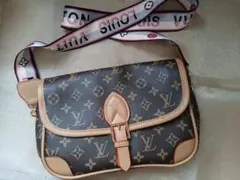 ショルダーバッグ