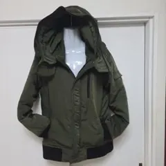 防寒ジャンパー