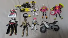 仮面ライダー 装動 【ジャンク品】 食玩 まとめうり 20体 - メルカリ