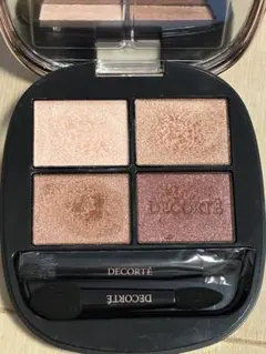 コスメデコルテ　スキンシャドウデザイニングパレット04