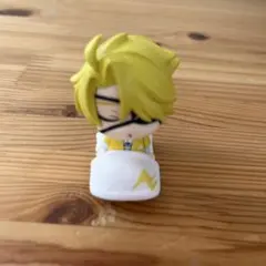 カラフルピーチ カラピチ ガシャポン おねむたん たっつん