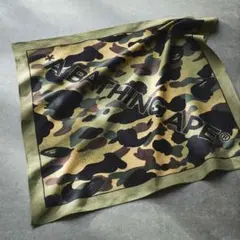 A BATHING APE 特製バンダナ