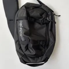 【極美品】patagonia ボディバッグ ブラック アトム・スリング 8L