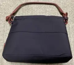 美品ハンドバッグ
