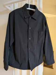 ユニクロ　感動シャツジャケット黒 Mサイズ